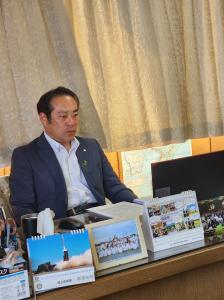 会議３３３